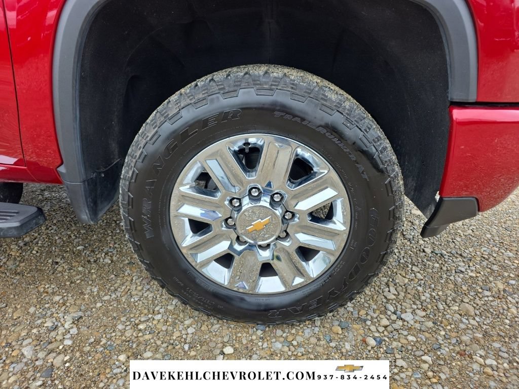 Used 2024 Chevrolet Silverado 2500 High Country w/ High Country Premium Package AWD/4WD image 9