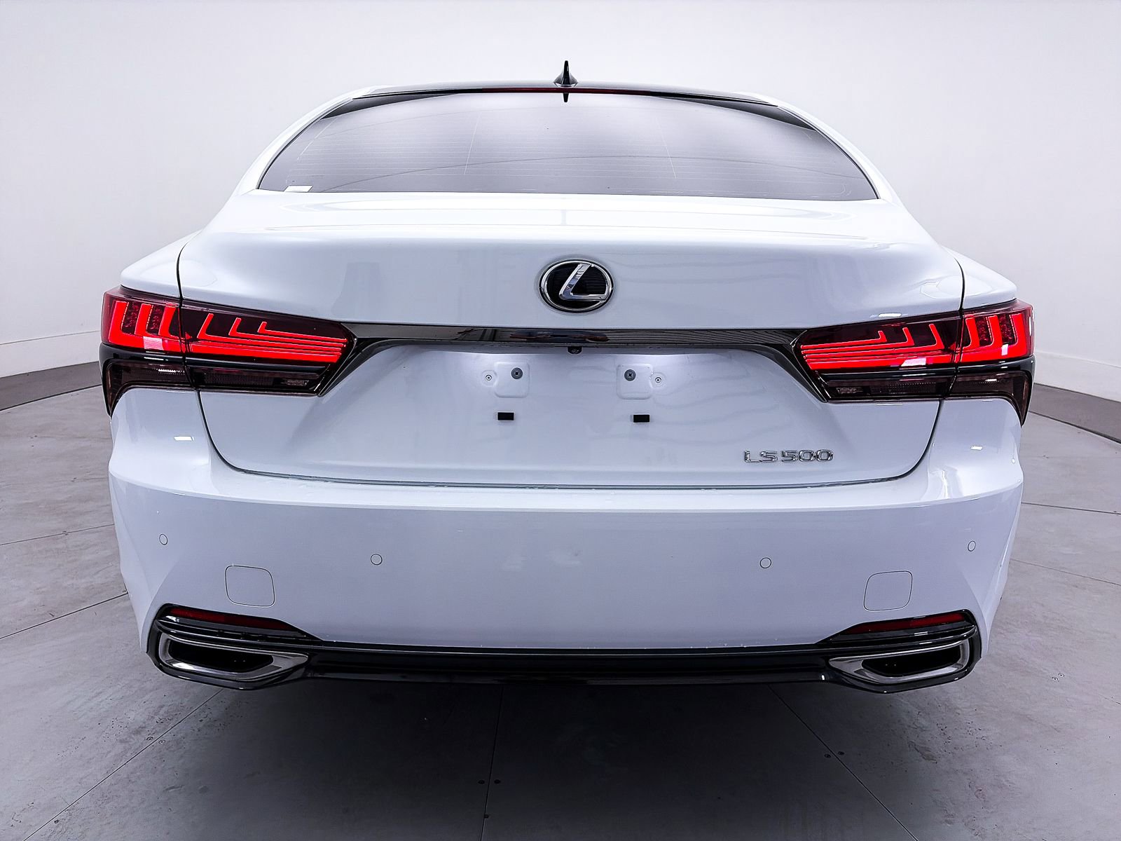 Used 2023 Lexus LS 500 F Sport w/ Cold Weather Package (CK) RWD image 17