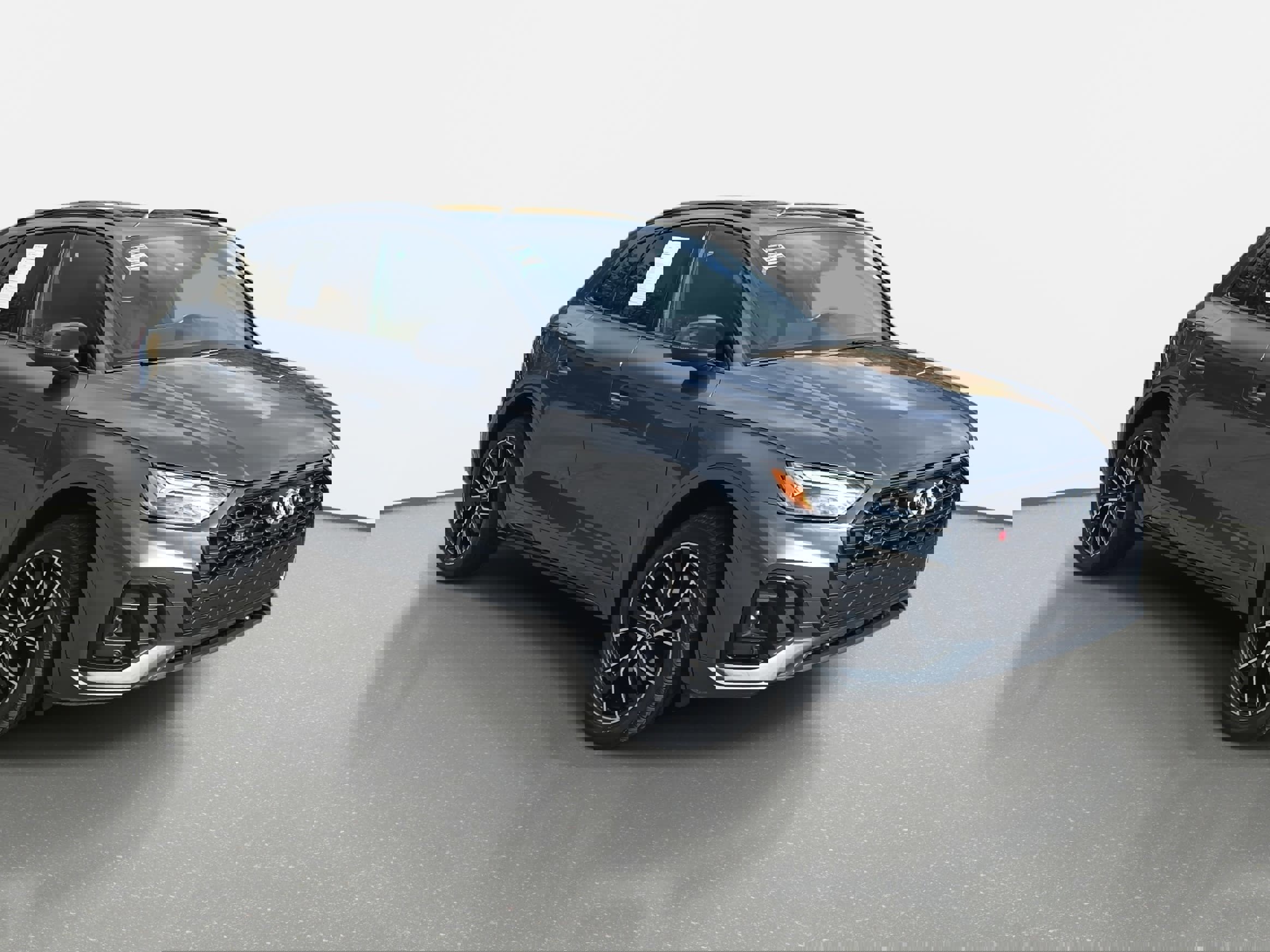 Certified 2024 Audi SQ5 Premium Plus image 5