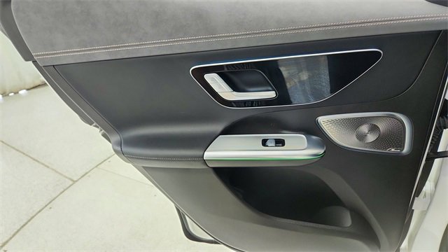 Used 2023 Mercedes-Benz EQE 500 4MATIC SUV w/ Exclusive Trim Package image 31