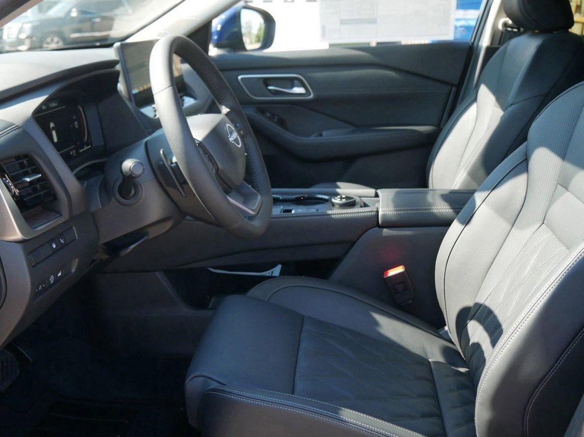 New 2026 Nissan Rogue Platinum w/ Platinum Premium Package image 5