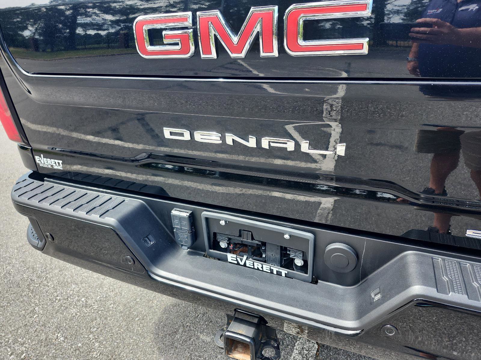 Certified 2025 GMC Sierra 2500 Denali w/ Denali Reserve Package AWD/4WD image 4