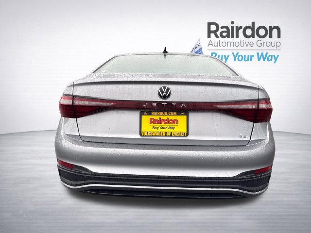 Used 2025 Volkswagen Jetta SE FWD image 6