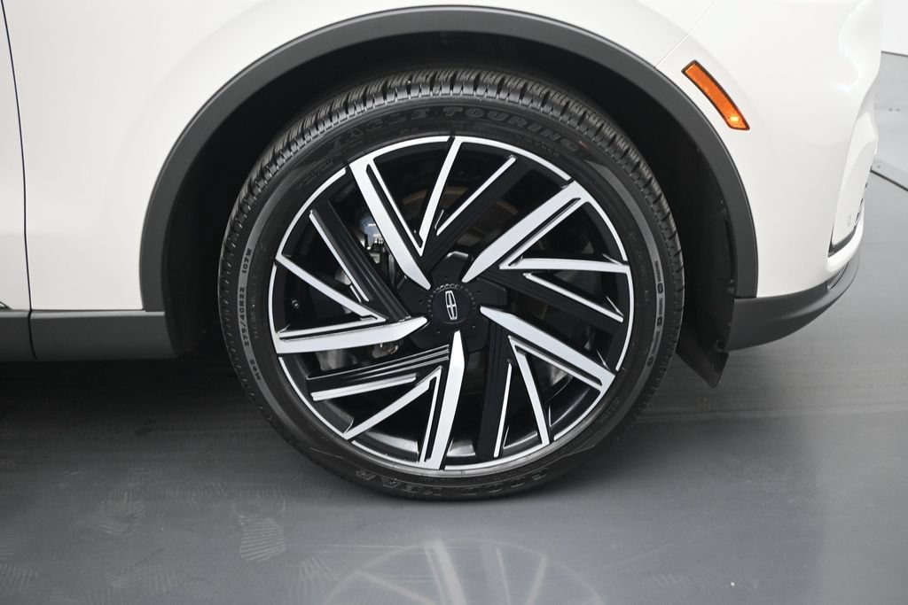 Used 2025 Lincoln Aviator Reserve w/ Equipment Group 201A AWD/4WD image 30