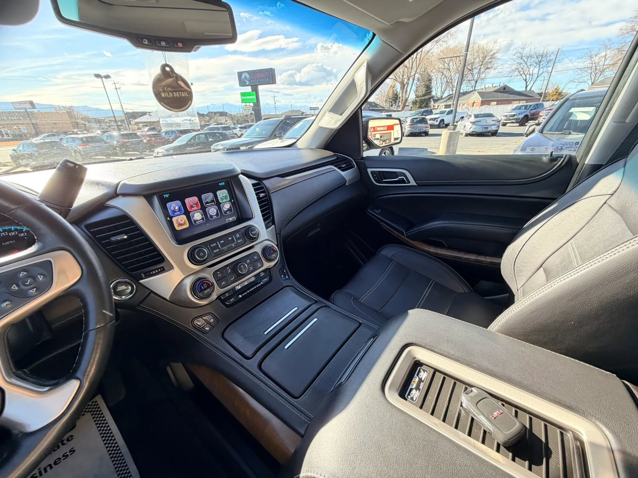 Used 2019 GMC Yukon XL Denali w/ Denali Ultimate Package image 19