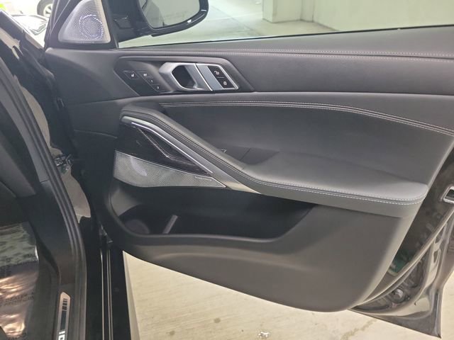 Used 2025 BMW X6 M60i image 35