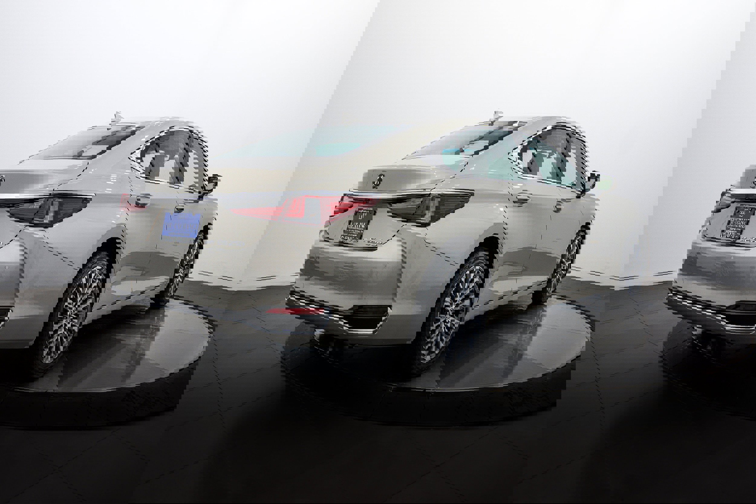 Used 2021 Lexus ES 250 w/ Premium Package image 4