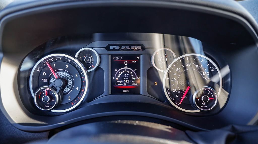 New 2026 RAM 2500 Big Horn AWD/4WD image 27