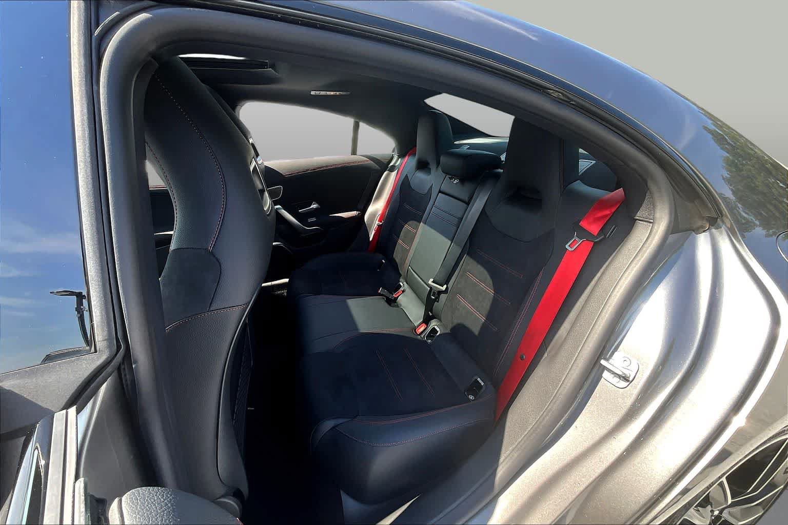 Used 2025 Mercedes-Benz CLA 35 AMG 4MATIC image 21