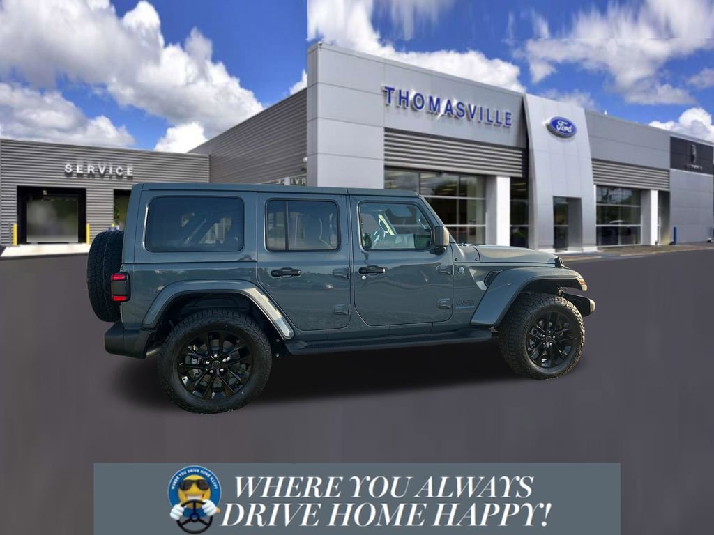Used 2025 Jeep Wrangler Unlimited Sahara w/ Safety Group image 5