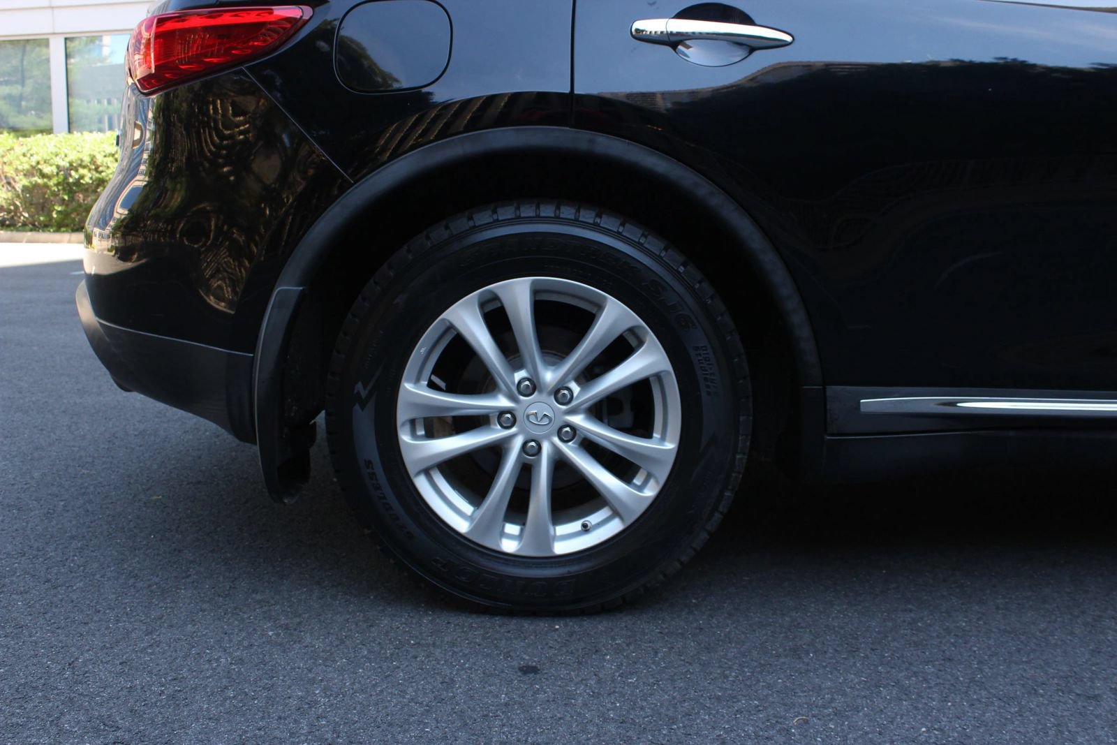Used 2016 INFINITI QX70 AWD image 5