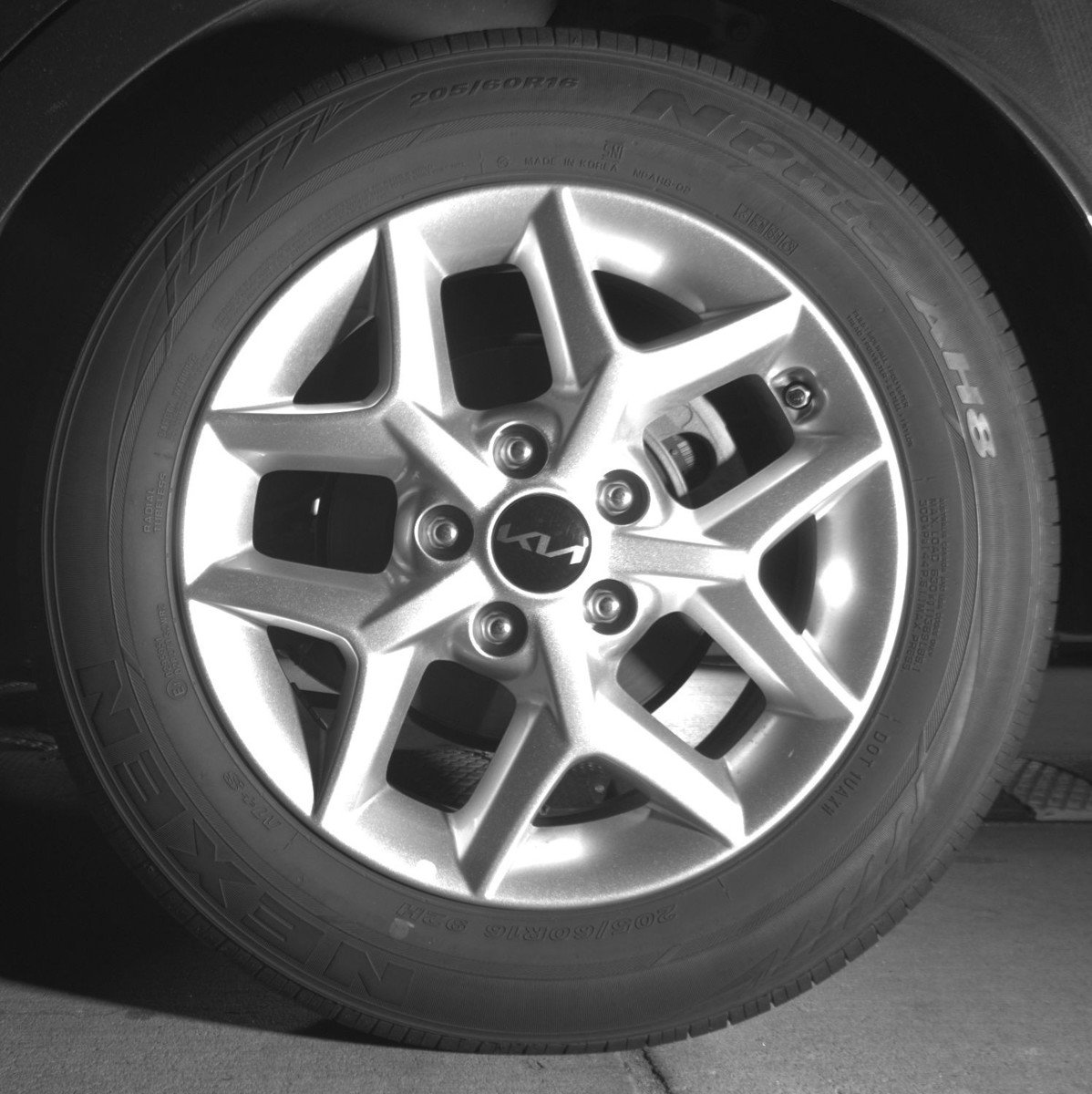 Used 2025 Kia Soul LX w/ LX Technology Package image 14