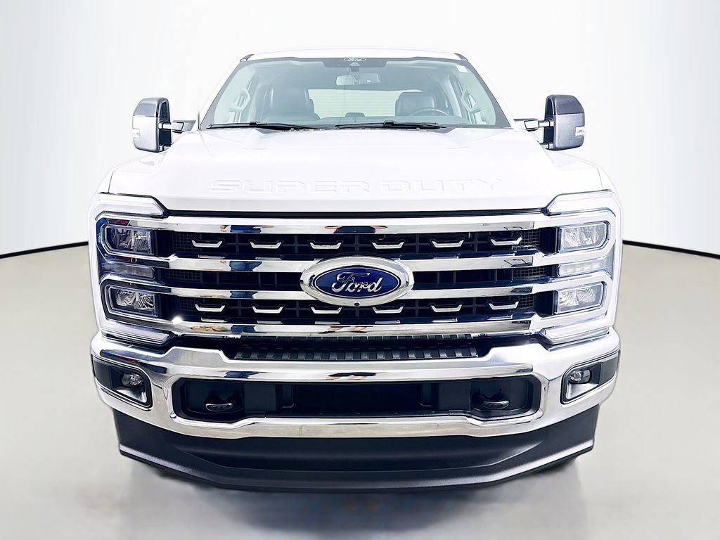 Used 2026 Ford F250 Lariat AWD/4WD image 2