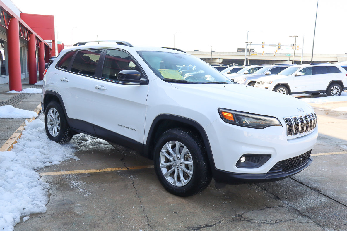 Used 2022 Jeep Cherokee Latitude Lux image 4