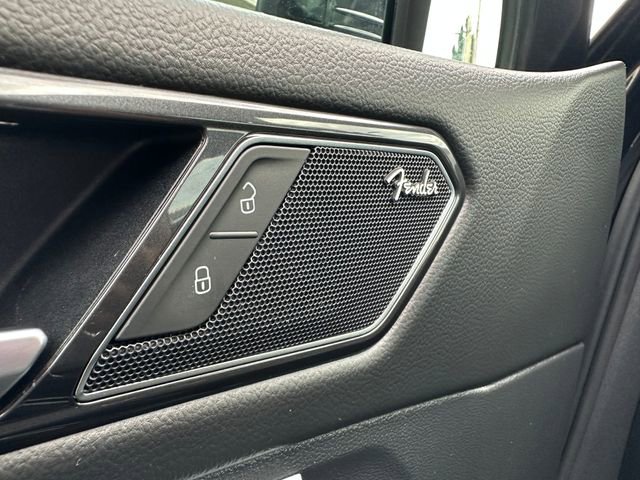 Used 2022 Volkswagen Tiguan SEL R-Line image 27