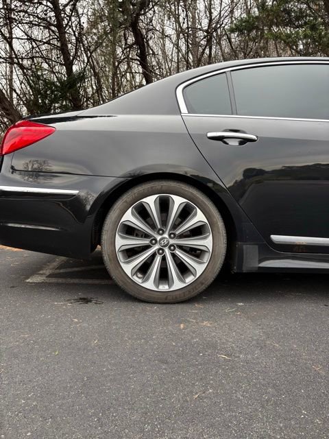 Used 2013 Hyundai Genesis 5.0 R-Spec image 33