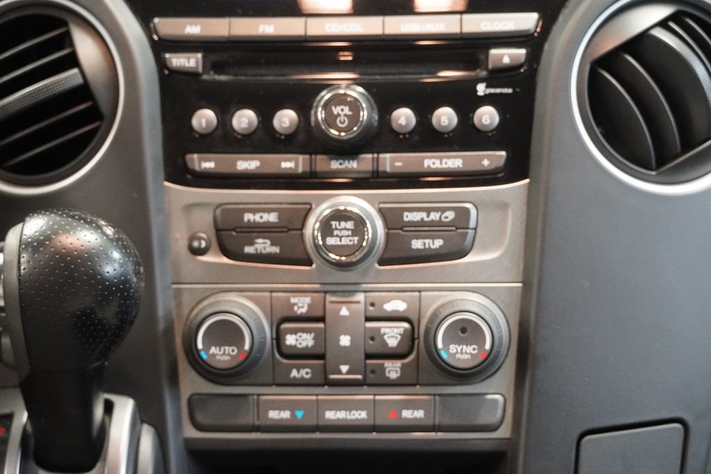 Used 2014 Honda Pilot LX image 19