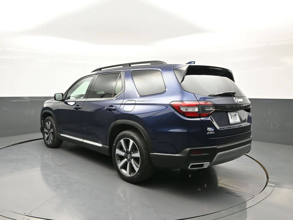 Certified 2024 Honda Pilot Touring image 8