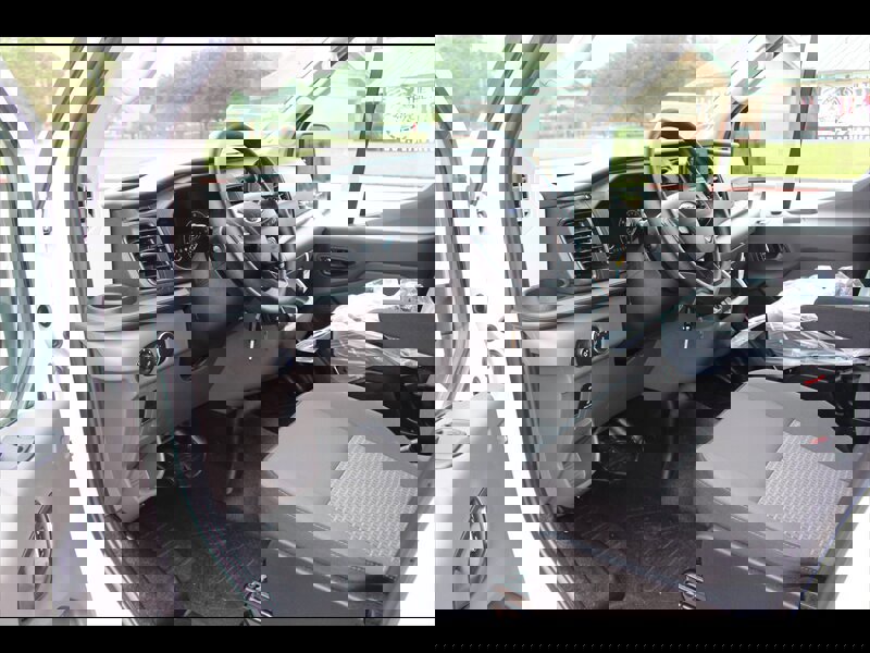 Used 2024 Ford Transit 350 XL RWD image 28