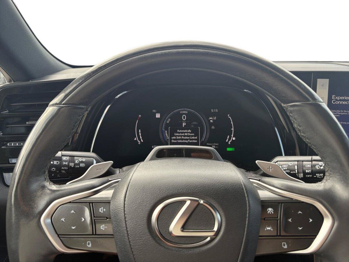 Used 2023 Lexus RX 350 w/ Accessory Package (K3) AWD/4WD image 16