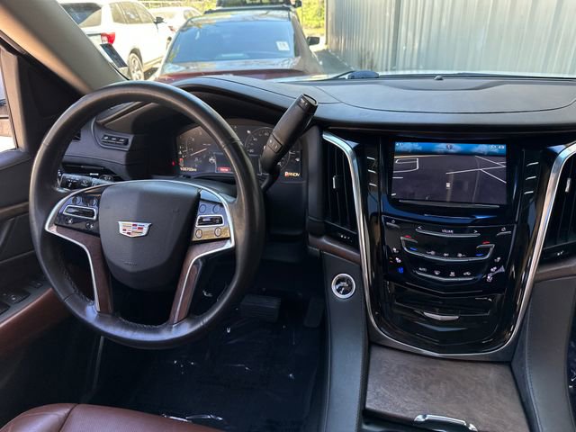 Used 2015 Cadillac Escalade Premium image 19