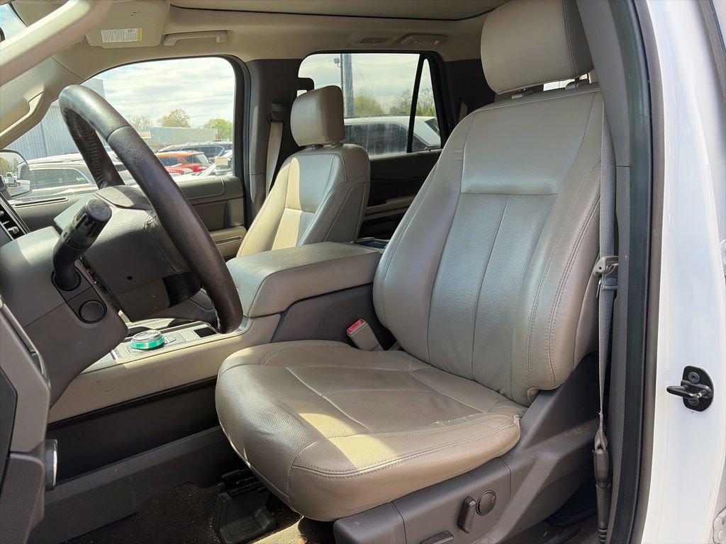 Used 2020 Ford Expedition XLT w/ Equipment Group 202A image 13
