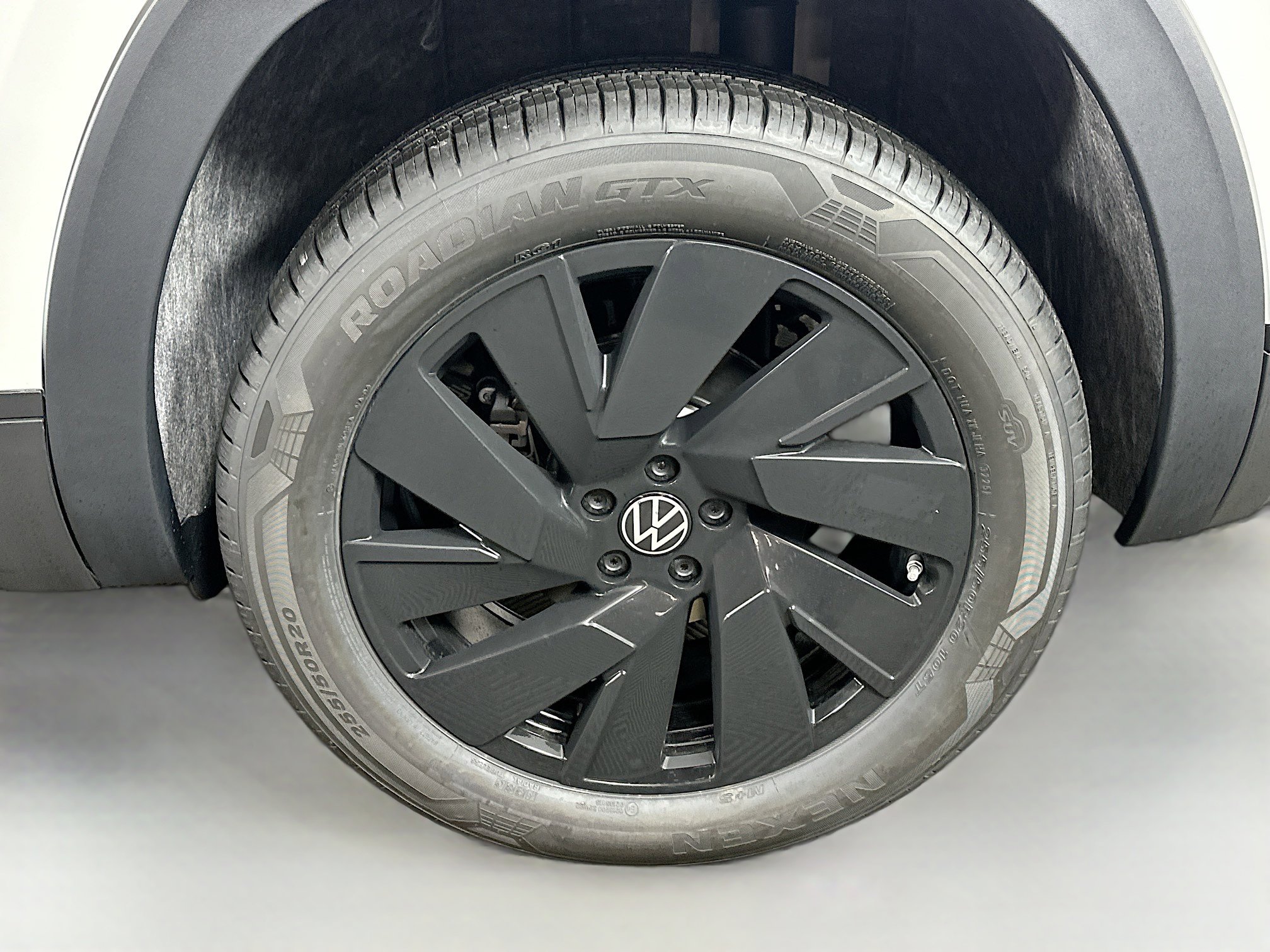 New 2026 Volkswagen Atlas Cross Sport SE image 29