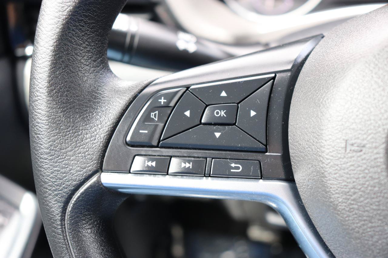 Used 2024 Nissan Sentra SV FWD image 27
