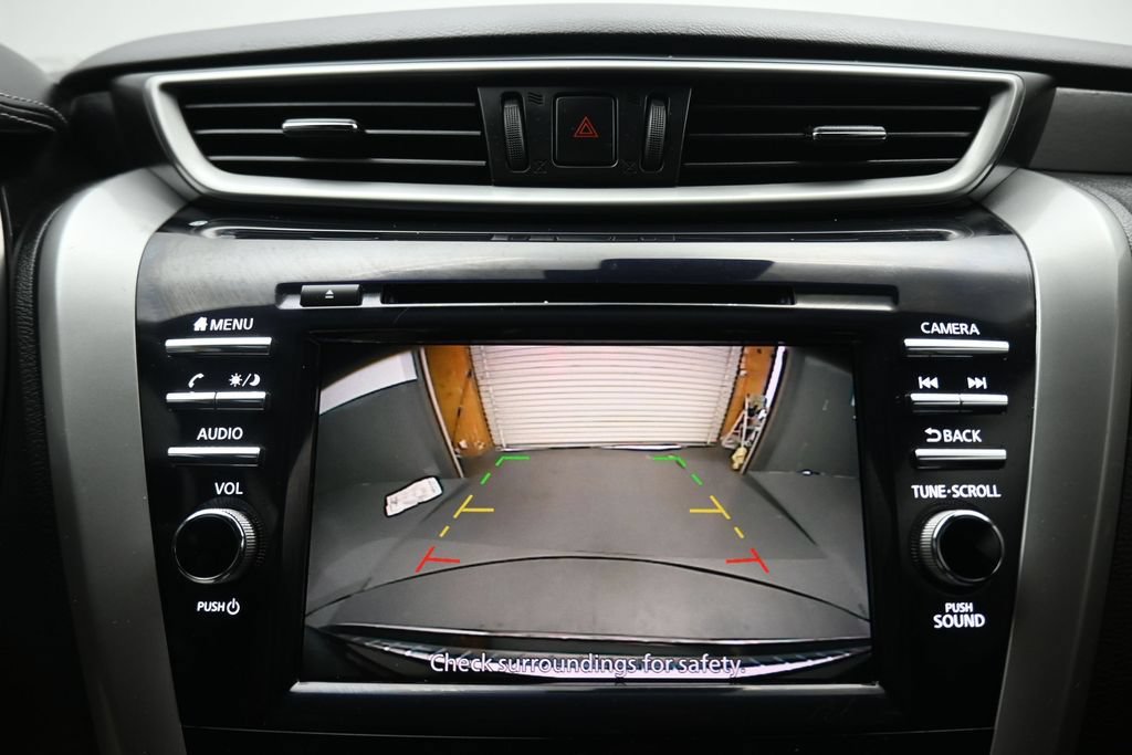 Used 2022 Nissan Murano SV FWD image 17