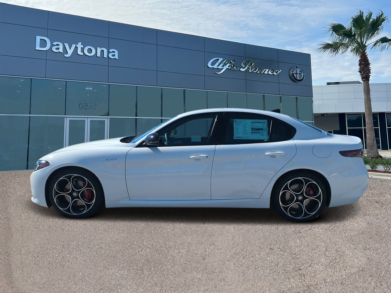 New 2025 Alfa Romeo Giulia w/ Veloce Package Rwd image 6