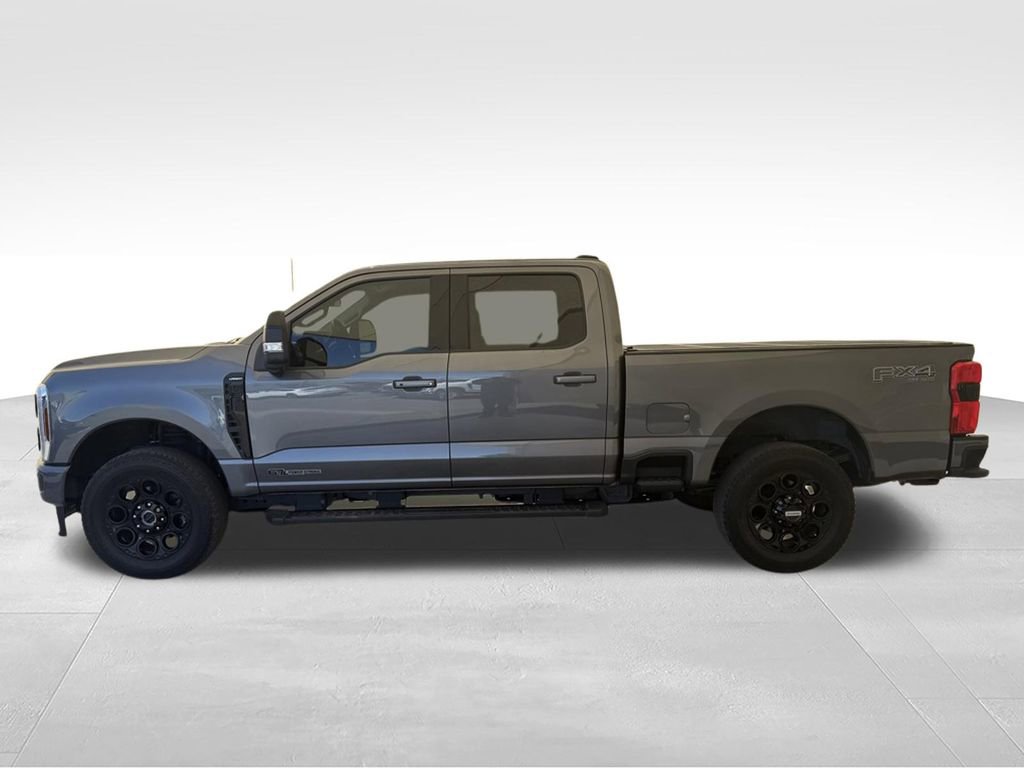 Used 2025 Ford F350 Lariat w/ Black Appearance Package AWD/4WD image 12