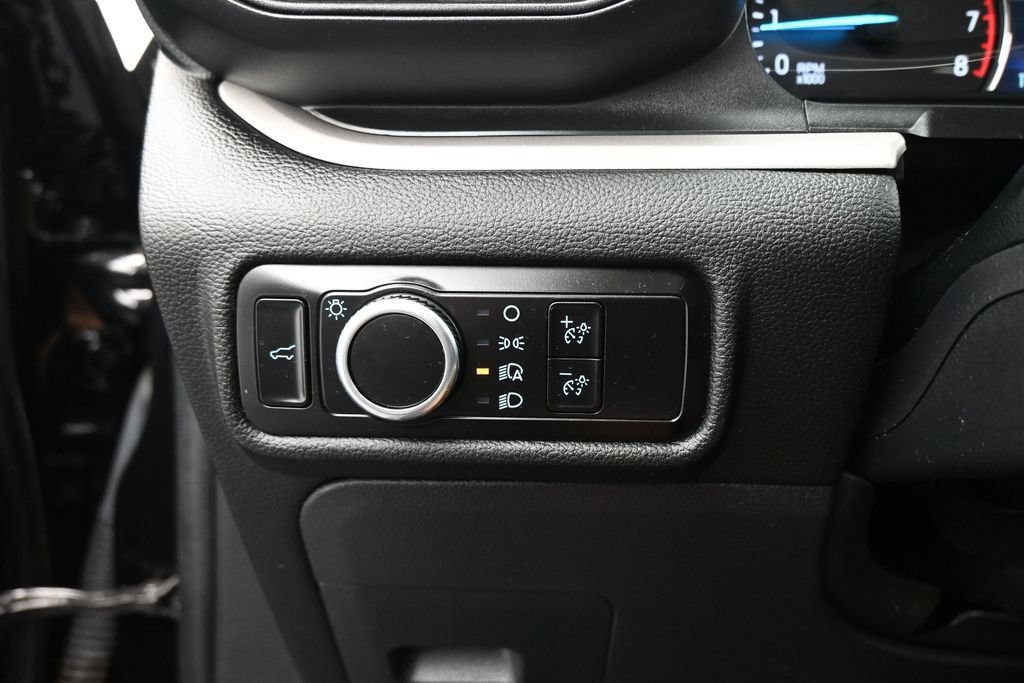Certified 2023 Ford Explorer XLT RWD image 13