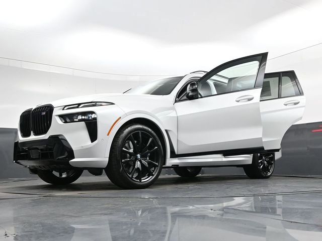 New 2026 BMW X7 M60i image 42