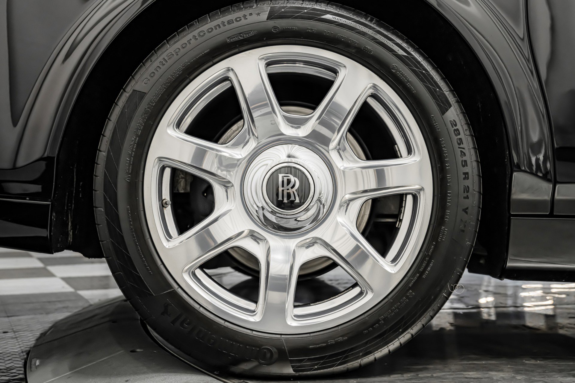 Used 2013 Rolls-Royce Phantom Sedan image 31