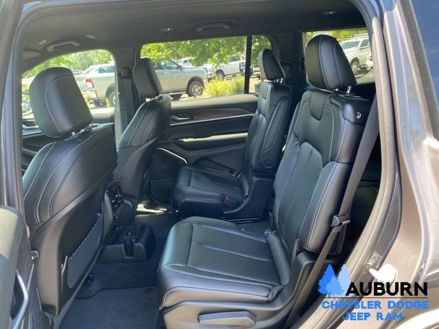 New 2026 Jeep Grand Cherokee L Limited w/ Trailer Tow Package AWD/4WD image 24
