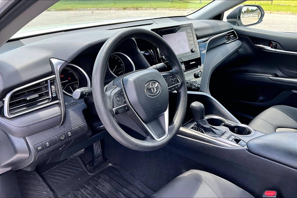Used 2021 Toyota Camry LE w/ Protection Package (Q2) (TMS) FWD image 13