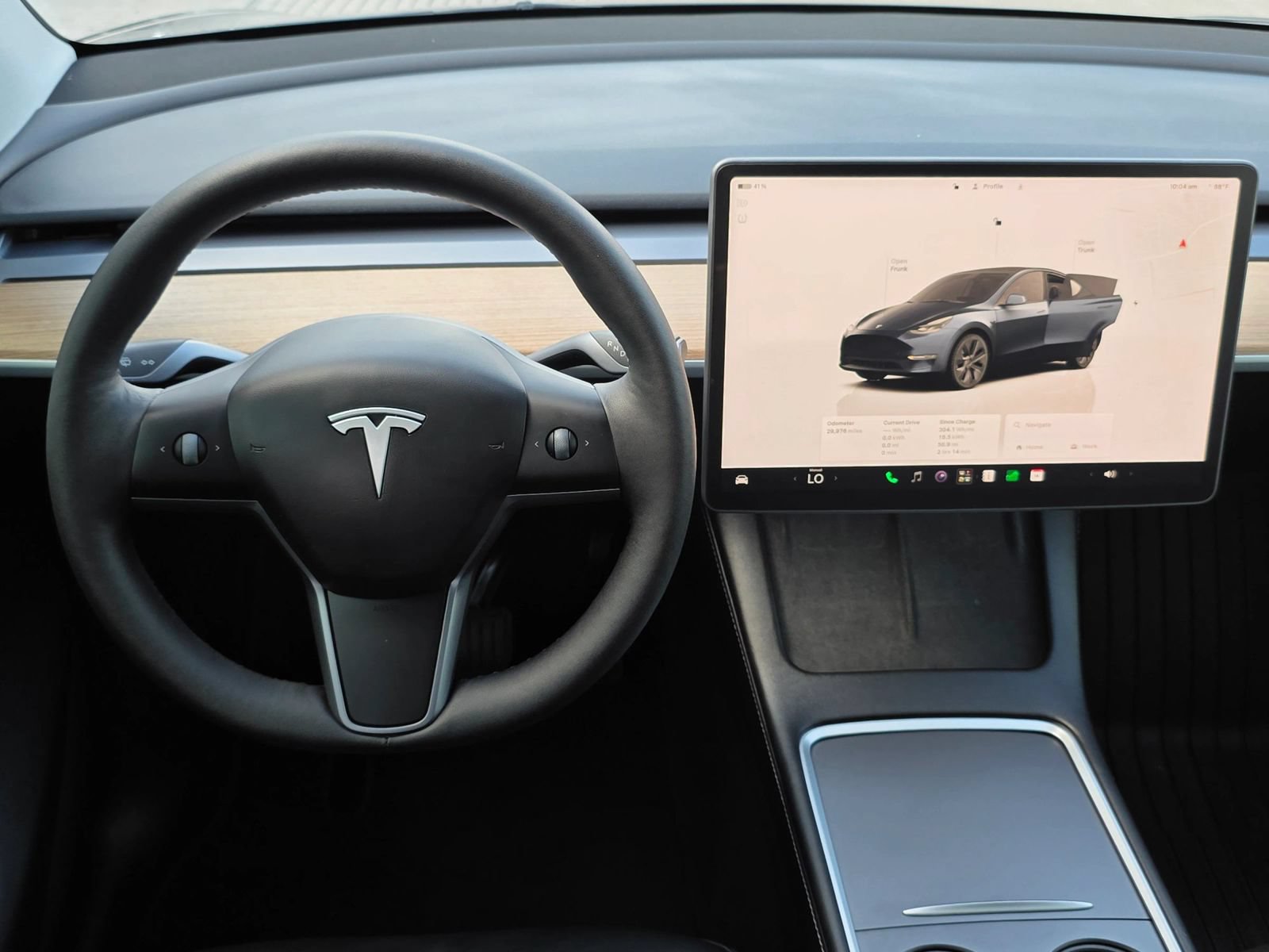 Used 2025 Tesla Model Y Long Range RWD image 9
