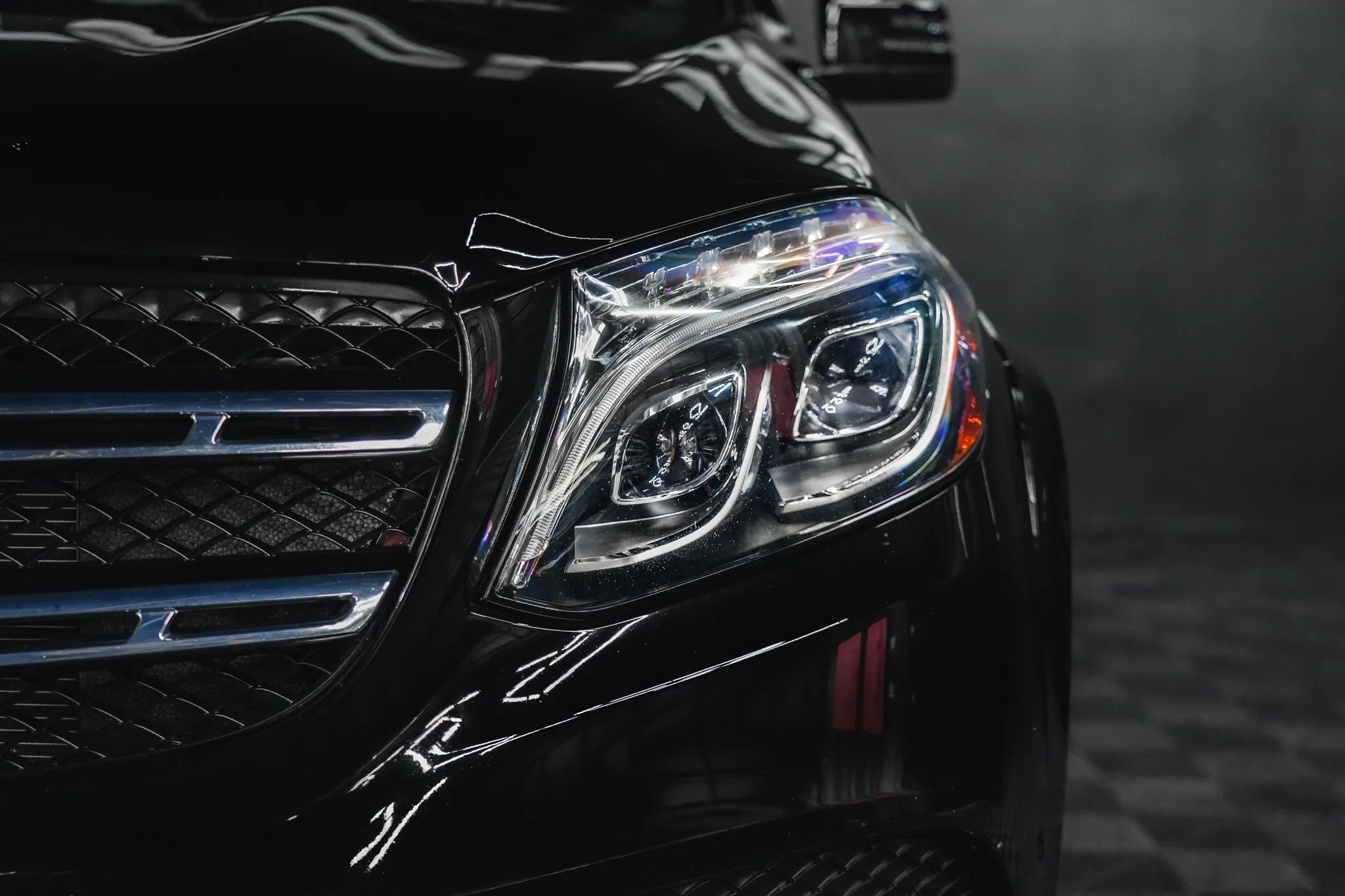 Used 2017 Mercedes-Benz GLS 550 GLS 550 Sport Utility 4D image 11