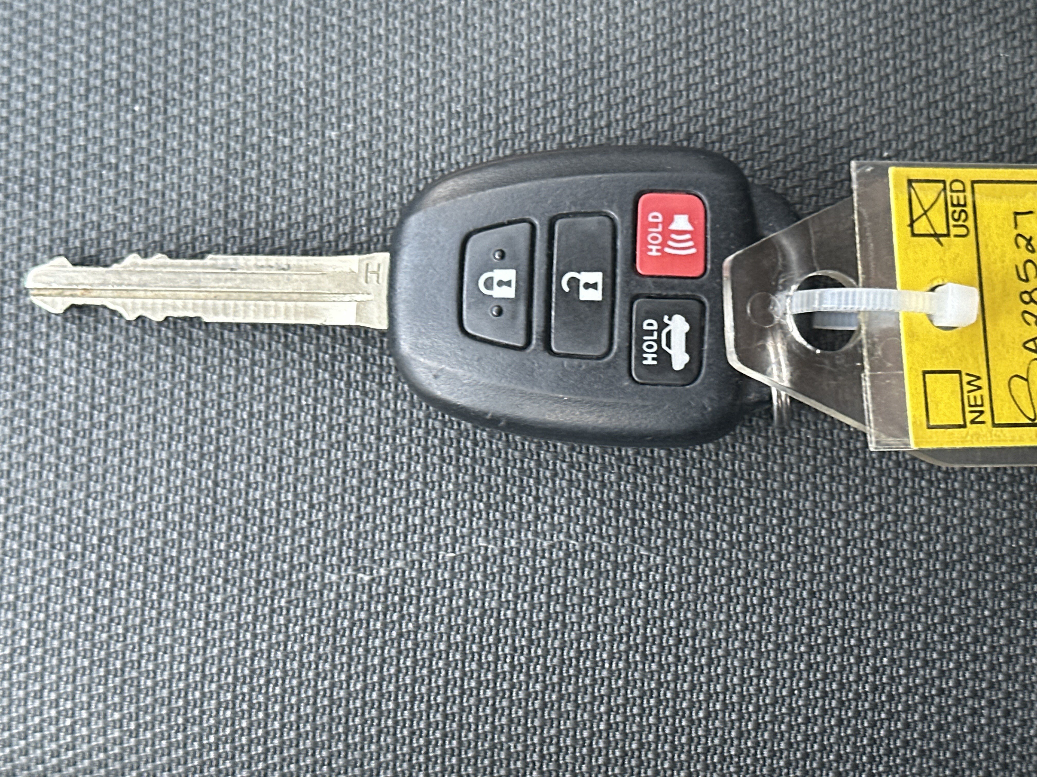 Used 2017 Toyota Corolla LE FWD image 36