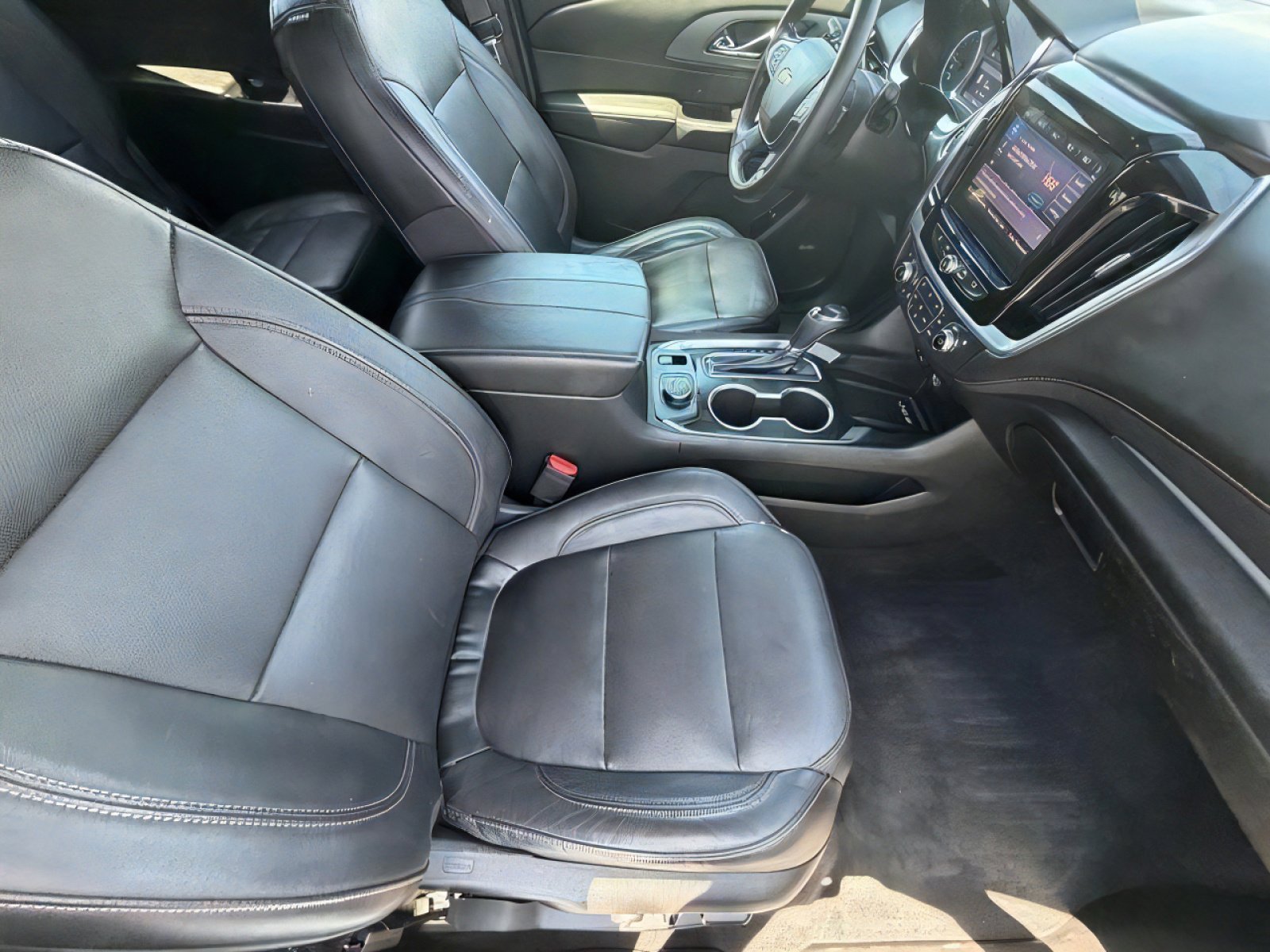 Used 2020 Chevrolet Traverse Premier AWD/4WD image 10