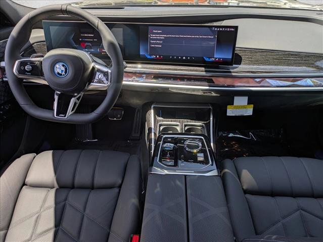 New 2025 BMW i7 xDrive60 image 15