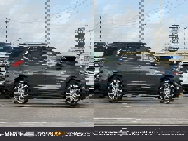 Used 2018 Chevrolet Equinox Premier image 5