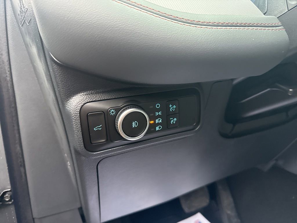 New 2026 Ford Explorer Active w/ Active Comfort Package image 14