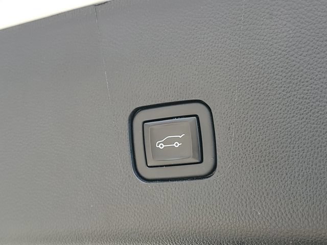 Certified 2023 Chevrolet Traverse RS AWD/4WD image 9