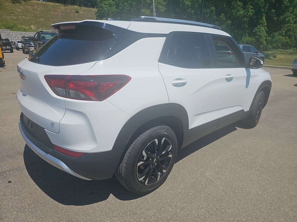New 2023 Chevrolet TrailBlazer LT w/ Convenience Package FWD image 5