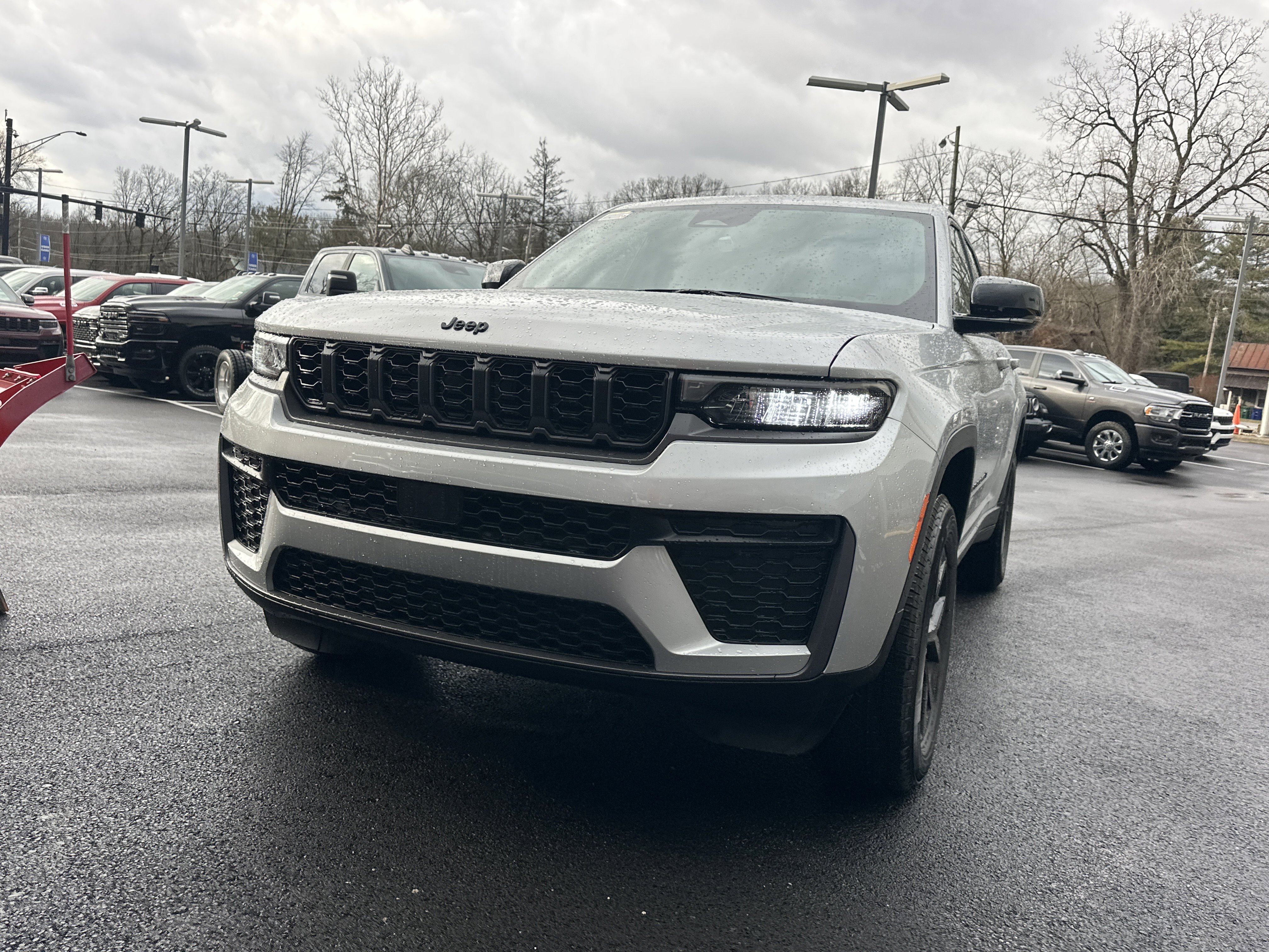 New 2026 Jeep Grand Cherokee Altitude image 22