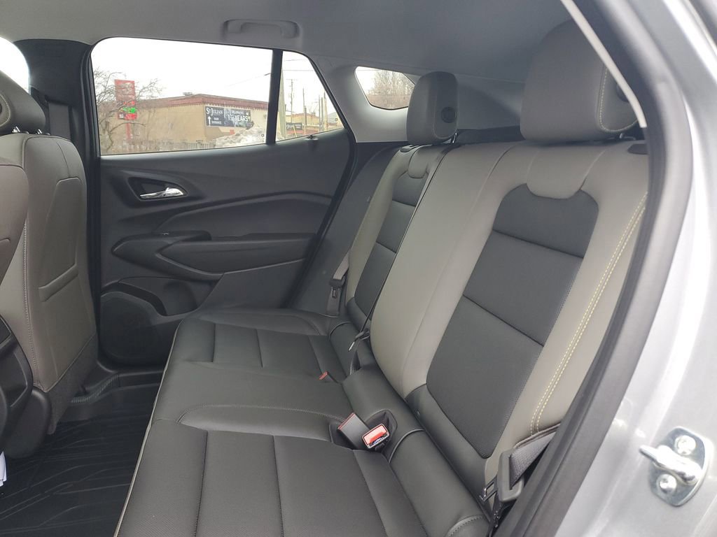 New 2026 Chevrolet Trax ACTIV w/ Sunroof Package image 9
