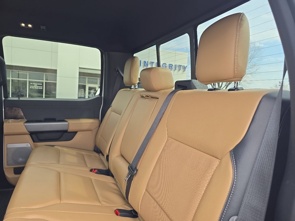 Used 2024 Ford F350 Lariat w/ Chrome Package image 19