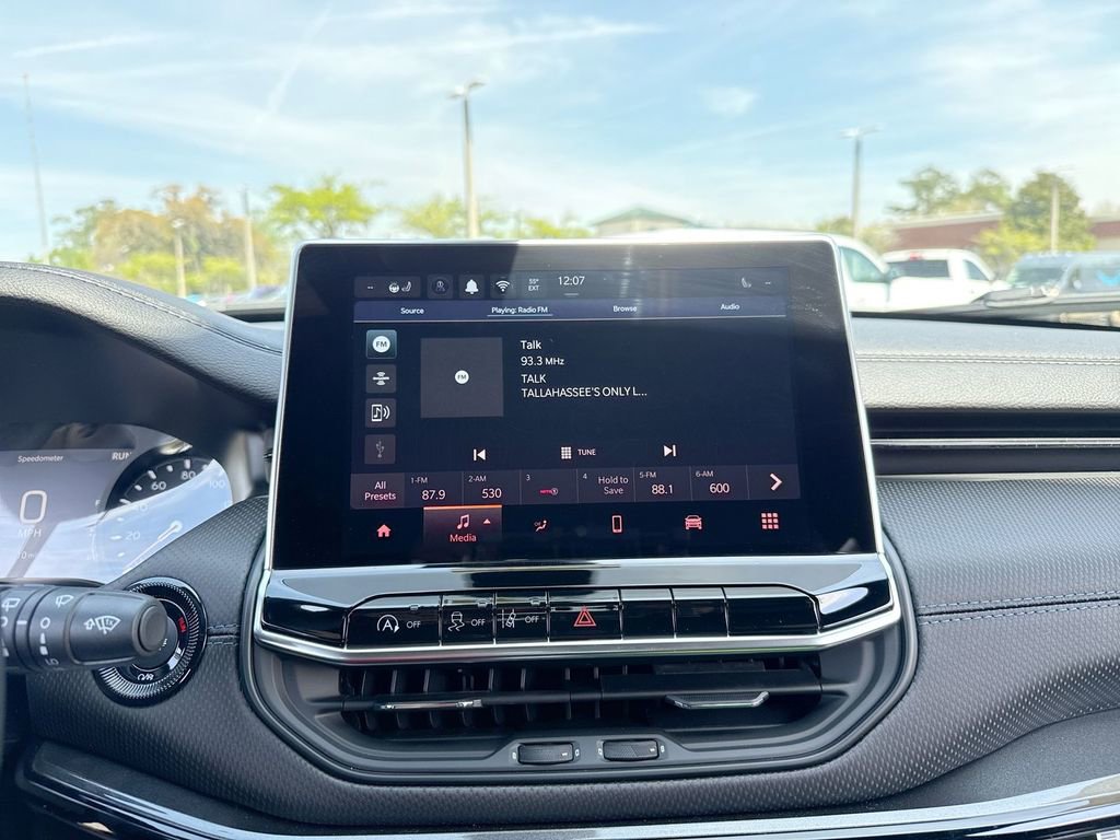 New 2026 Jeep Compass Latitude image 21