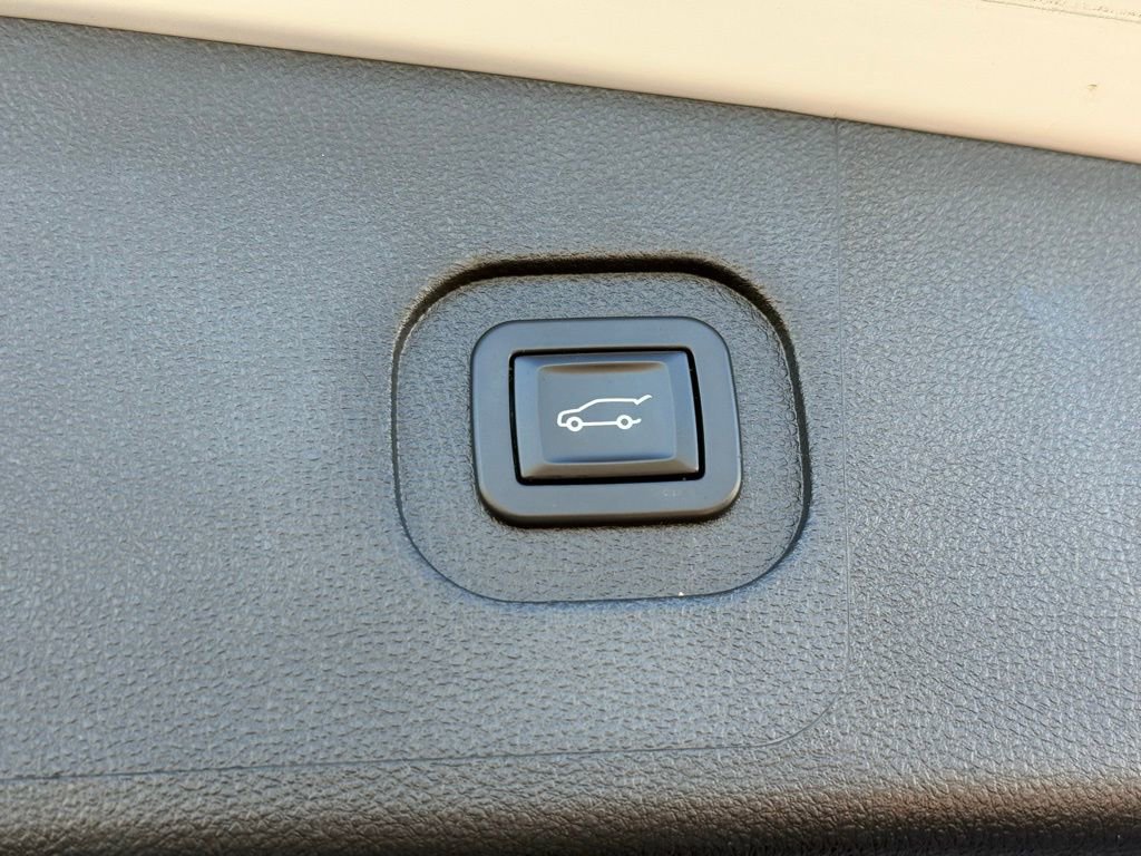 Used 2016 GMC Terrain SLT w/ Open Road Package image 22